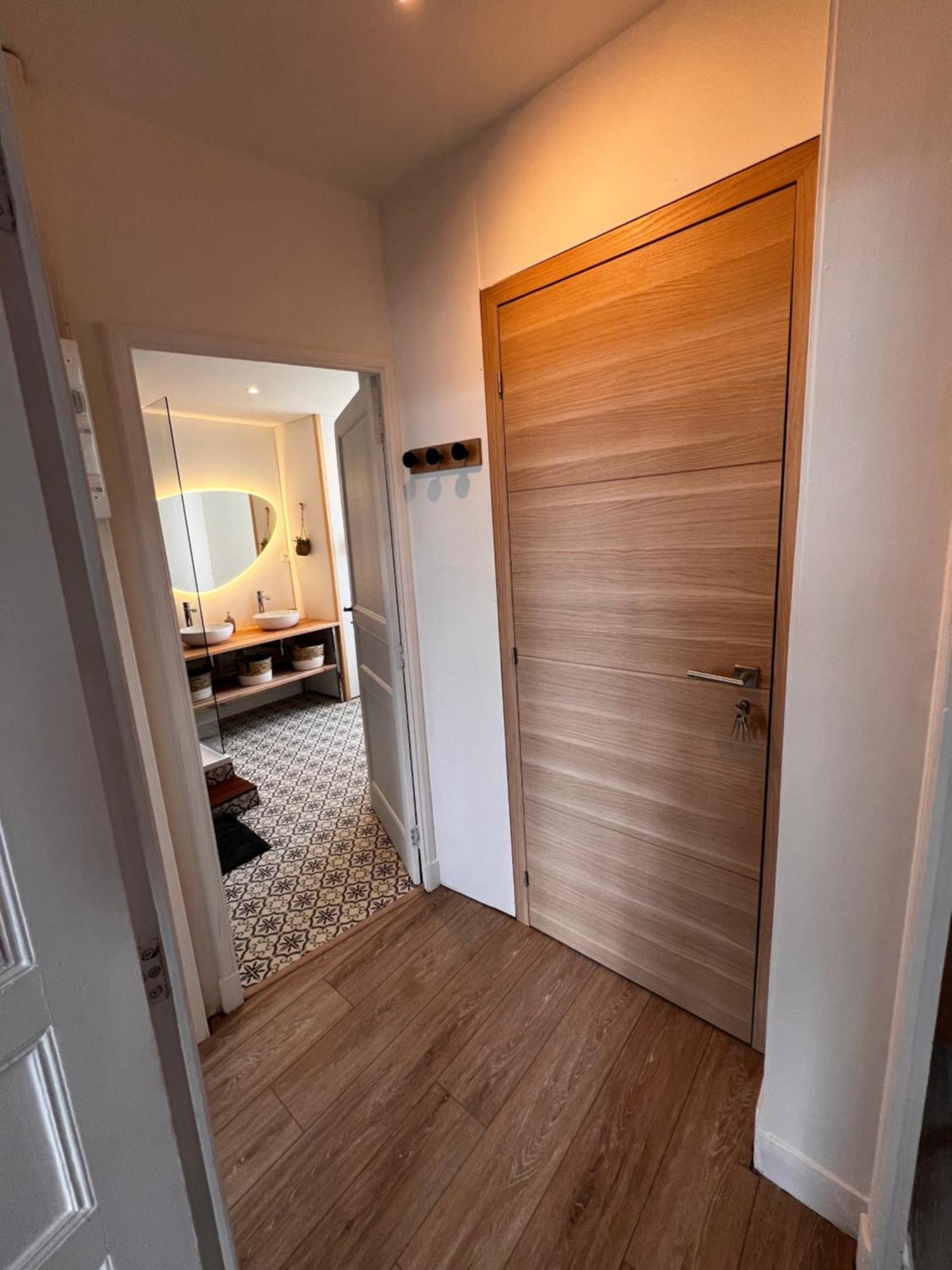 Appartement Gordon Smith, En Plein Centre, 4 Pers Sainte-Mere-Eglise Exterior photo